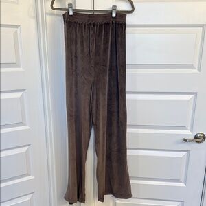 SKIMS wide leg velour pants size large